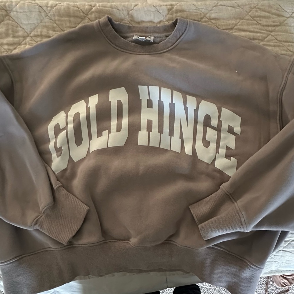 Gold Hinge Crewneck wide arm Sweatshirt in grey